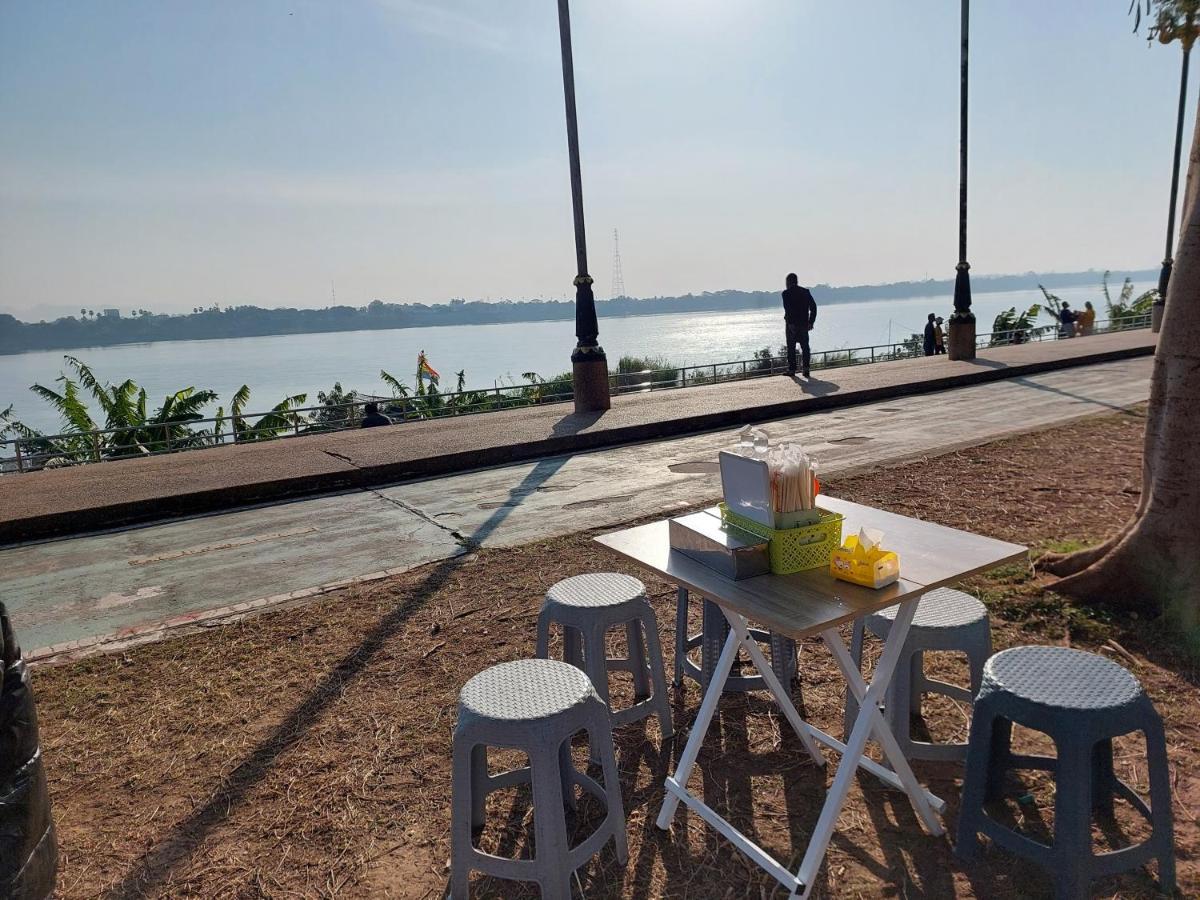 Happy Space วิลล่าทั้งหลัง 2นอน 2น้ำ ฟรี Wifi จอดรถ Nakhon Phanom Εξωτερικό φωτογραφία